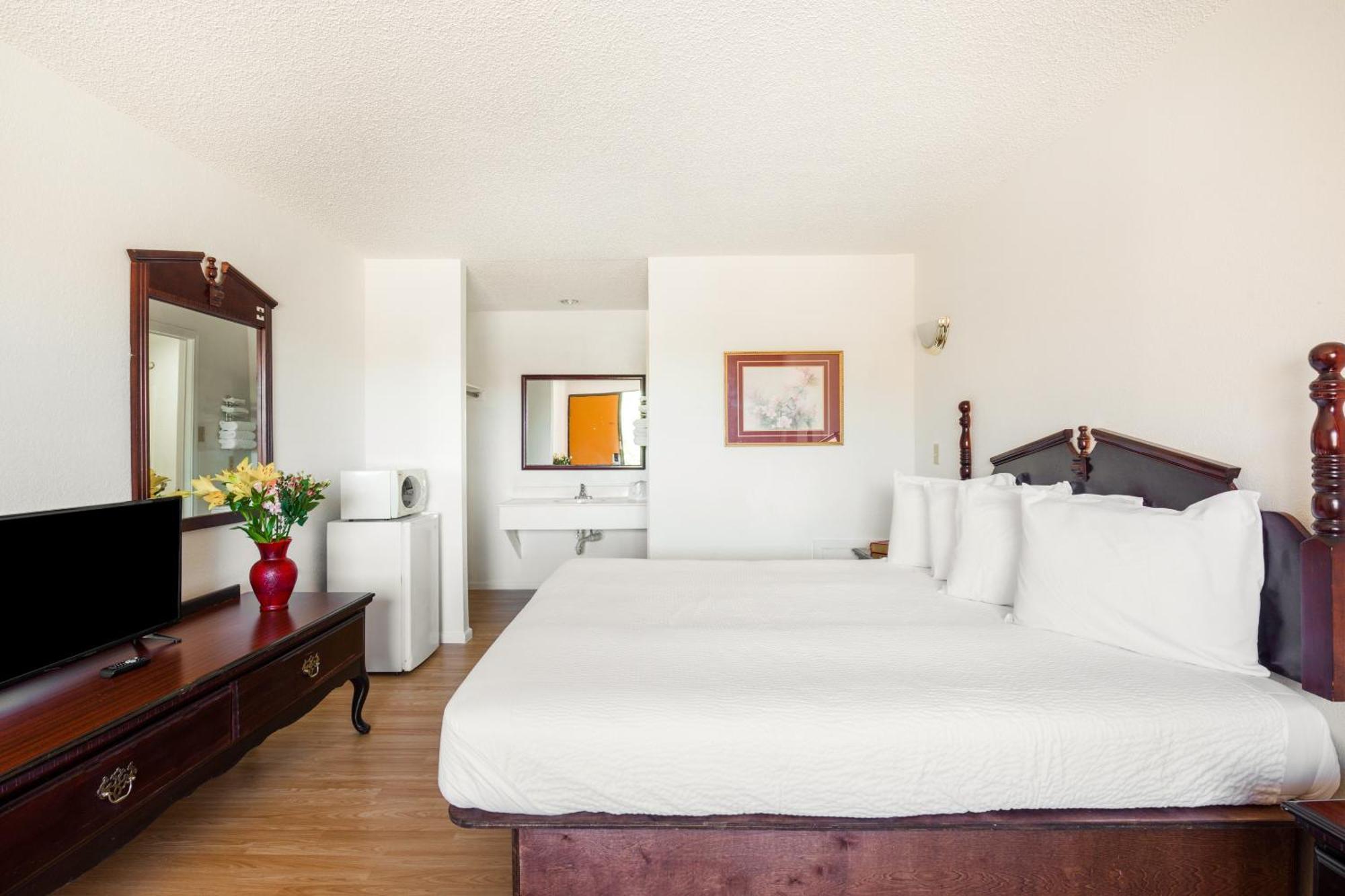 Oyo Hotel Groesbeck Esterno foto