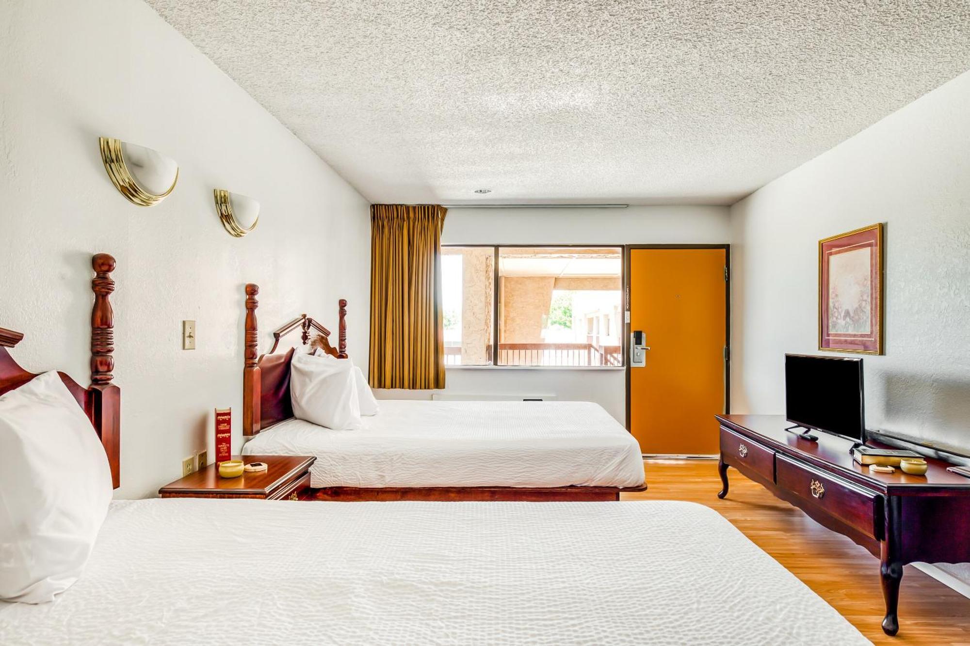 Oyo Hotel Groesbeck Esterno foto