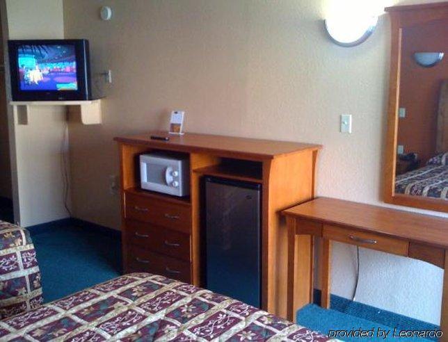 Oyo Hotel Groesbeck Esterno foto